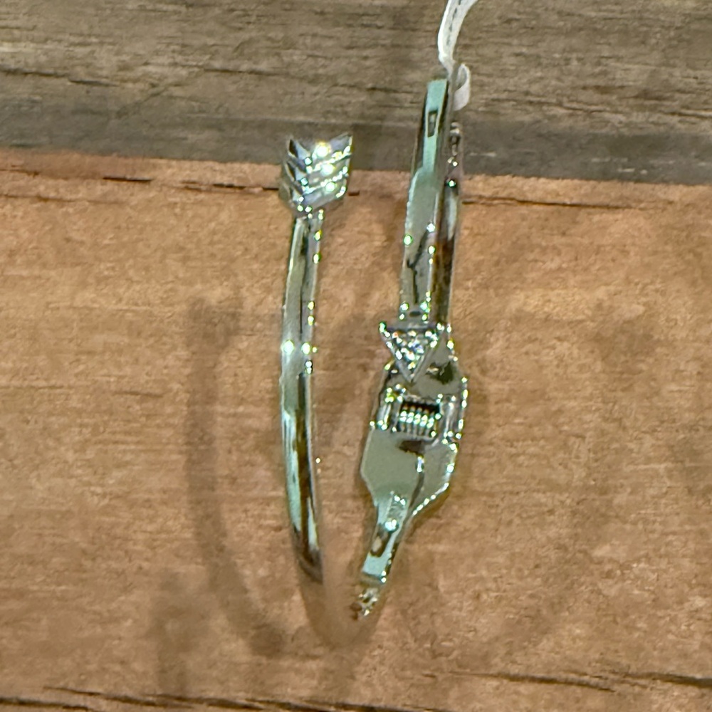 NEW Rebecca Minkoff Arrow Hinge bangle bracelet